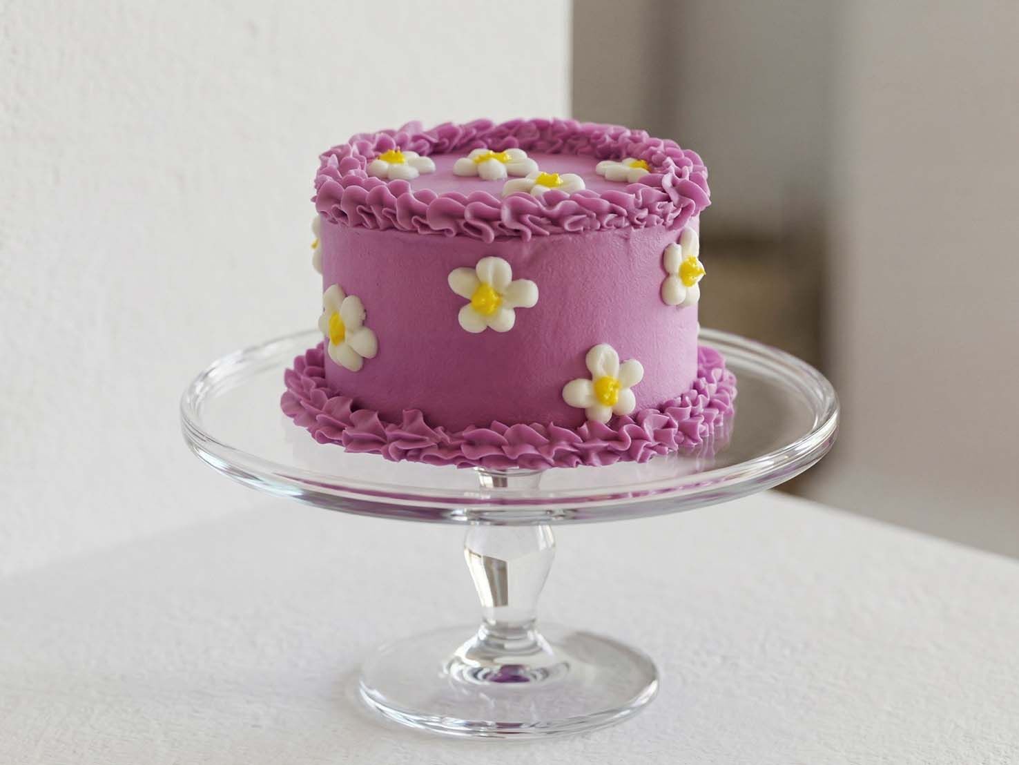 daisy floral theme dog cake